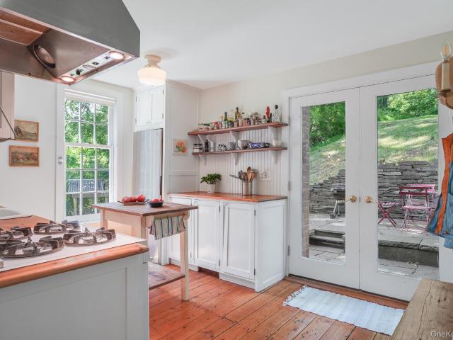 House for sale in Cottekill, New York