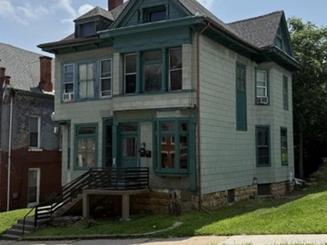 House for sale in Dubuque, Iowa