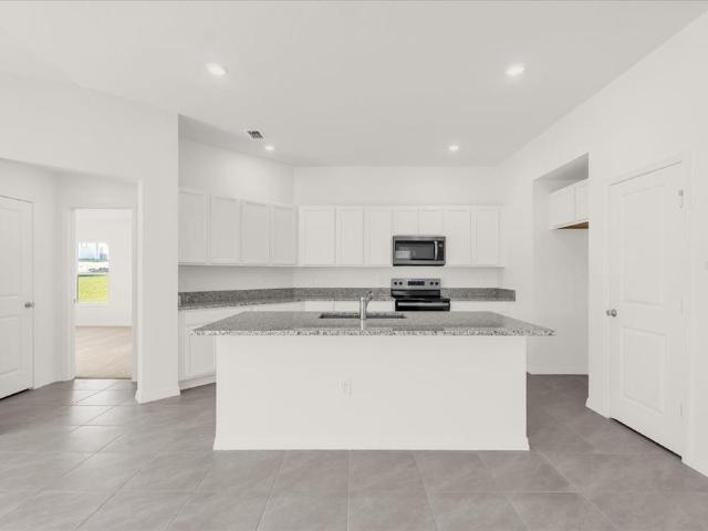 Property for sale in Dundee, Florida