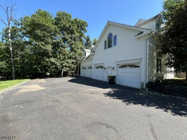 House for sale in Bridgewater, New Jersey