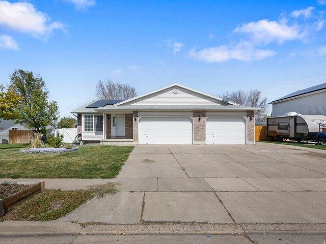 House for sale in Clearfield, Utah
