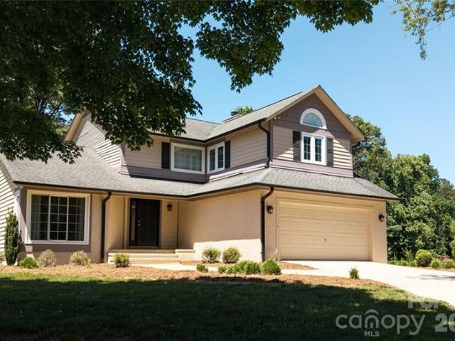 House for sale in Hiddenite, North Carolina