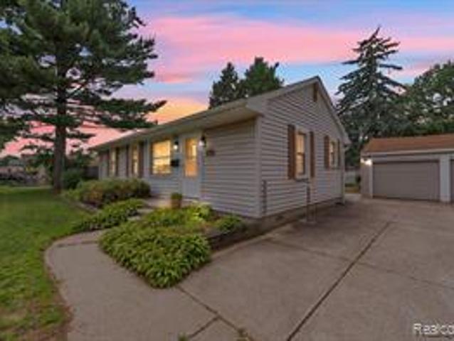 House for sale in Dearborn Heights, Michigan