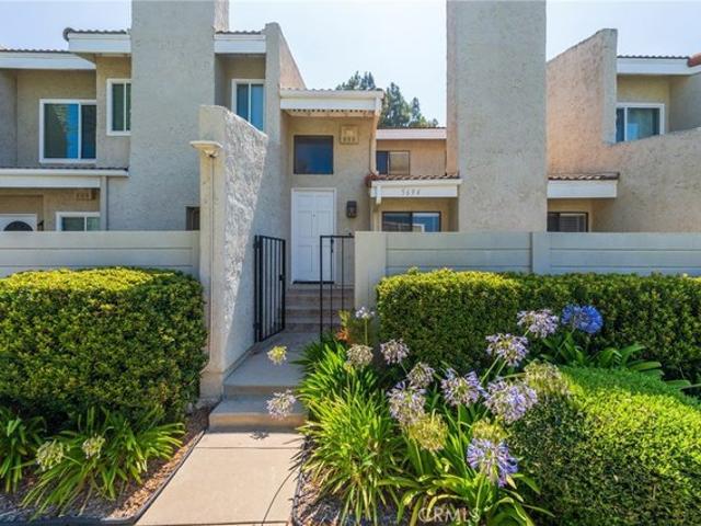 Townhouse for sale in Simi Valley, California