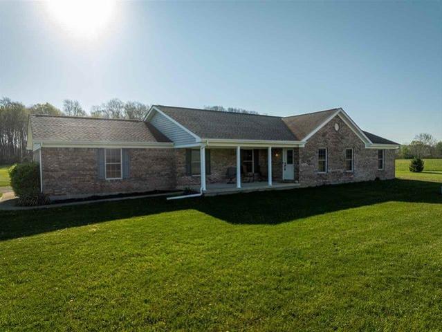 House for sale in Williamsburg, Indiana