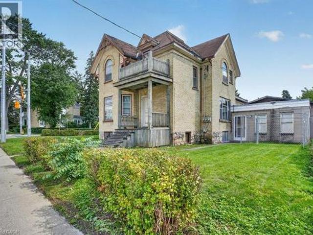 Property for sale in Rosemount, Kitchener