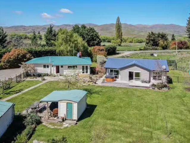 House for sale in Canterbury