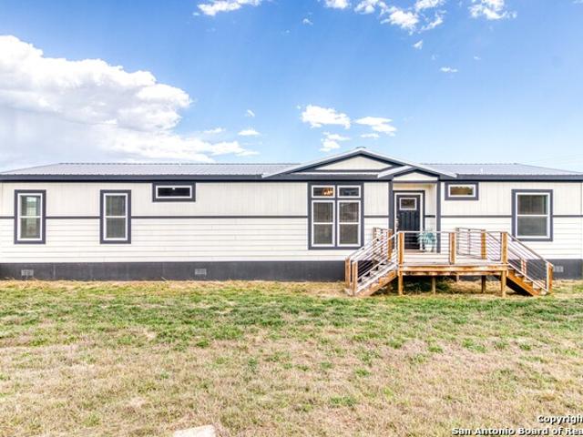 House for sale in Bandera House for sale in Bandera