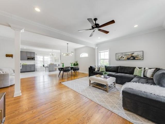 Townhouse for sale in Berkeley Heights, New Jersey