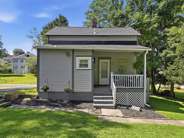 House for sale in Washington, Pennsylvania