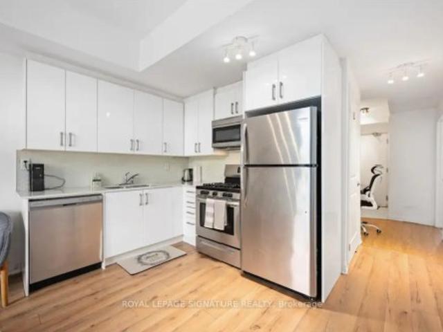 Townhouse for sale in Woburn, Ontario
