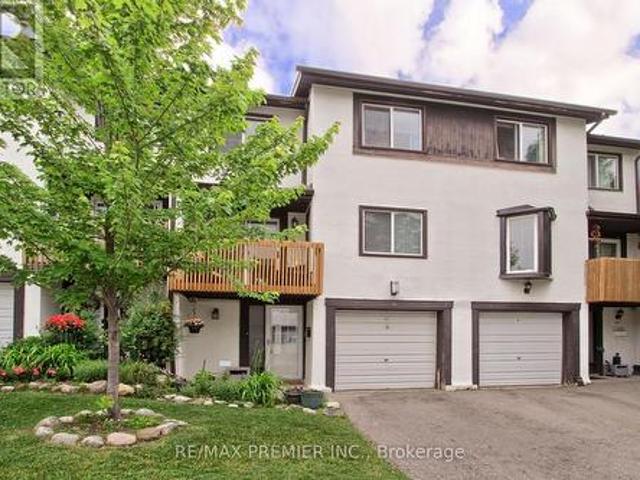 Townhouse for sale in Mississauga, Ontario