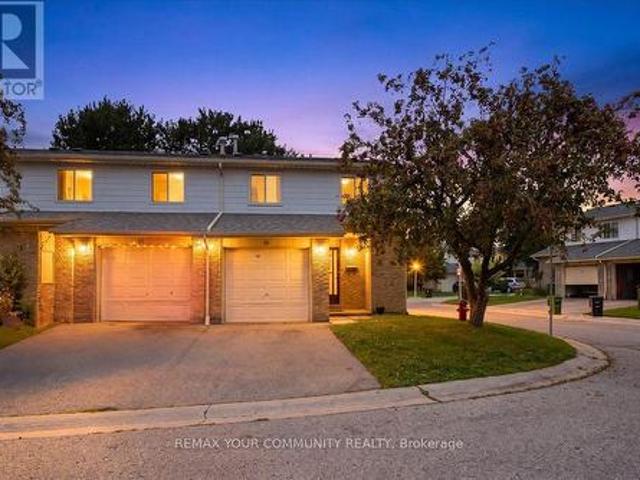 Townhouse for sale in Woburn, Ontario