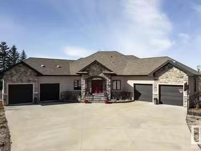 House for sale in Alberta