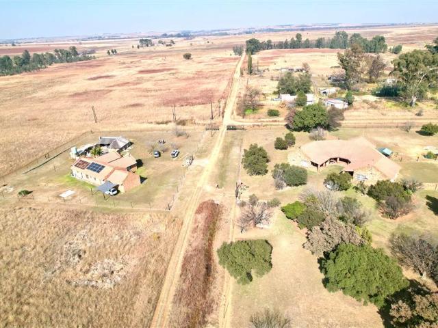 Farm for sale in Waterkloof, Gauteng