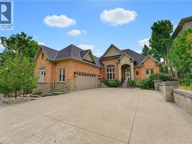 House for sale in Ancaster, Ontario