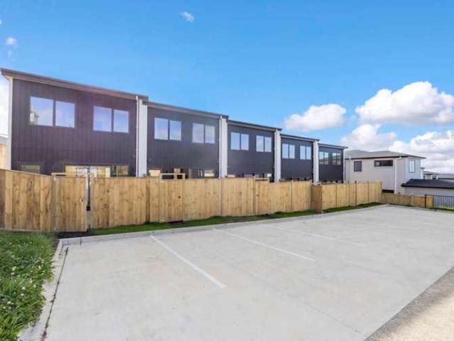 House for sale in Howick, Oroua County