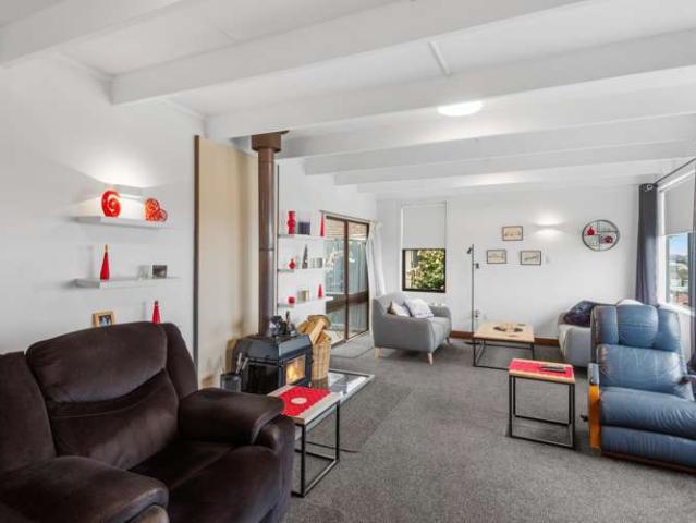 House for sale in Otakou