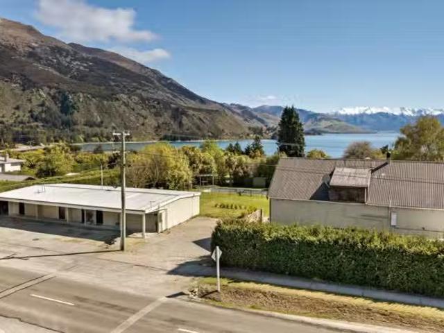 House for sale in Otakou