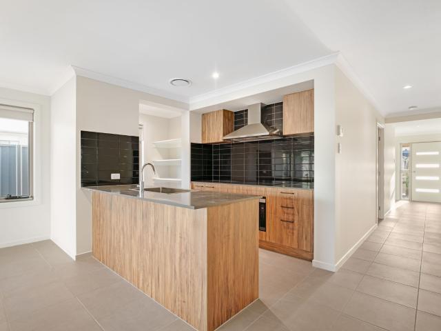 House for rent in Spring Mountain, Greater Brisbane