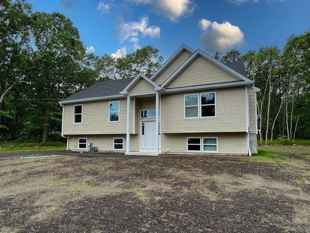 House for sale in Mastic Beach, Town of Brookhaven