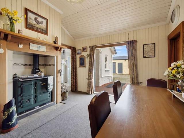 House for sale in Otakou