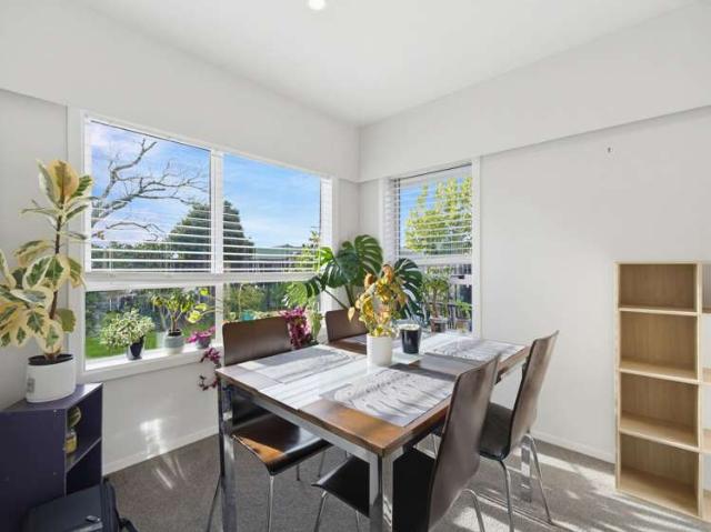 House for sale in Chaslands, Canterbury