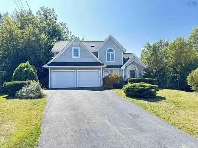 House for sale in Dartmouth, Nova Scotia