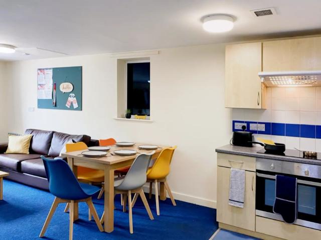 Room for rent in Elmfield, Leicestershire