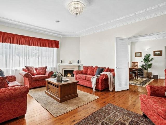 House for rent in Wollongong West, New South Wales
