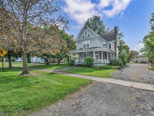 House for sale in Arlington Heights, Newton Falls