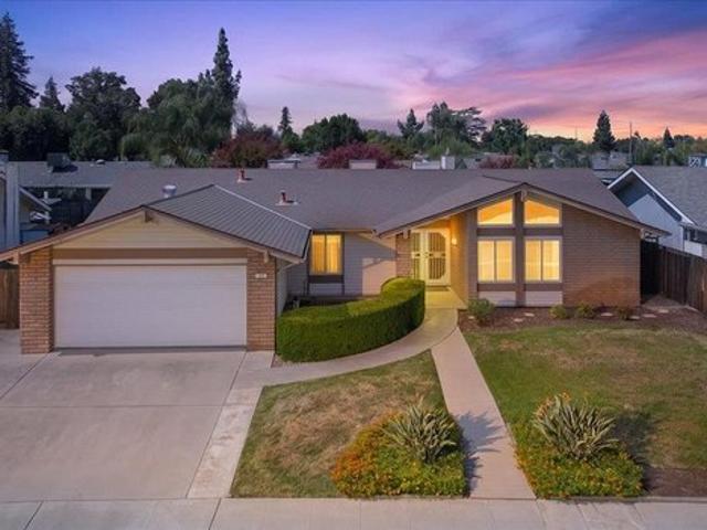 House for sale in Clovis, Fresno County