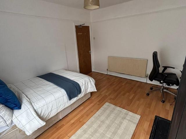 House for rent in Spring Park, Luton