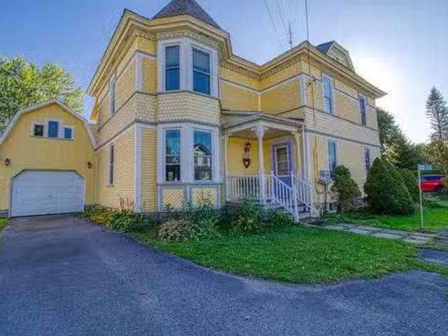 House for sale in Hinchinbrooke, Quebec