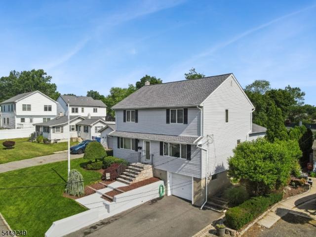 House for sale in Parsippany, New Jersey