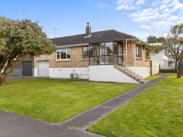 House for sale in Panmure, Oroua County