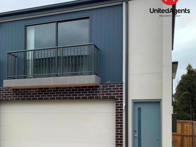 Granny Flat for rent in Somerfield Austral, Sydney