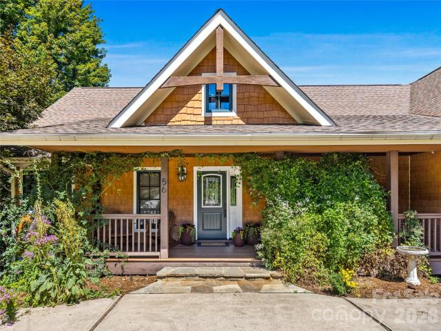 House for sale in Horse Shoe, North Carolina