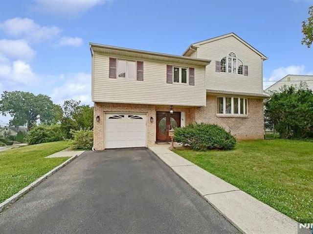House for sale in Bloomfield, New Jersey