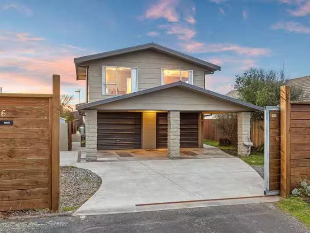 House for sale in Chaslands, Canterbury