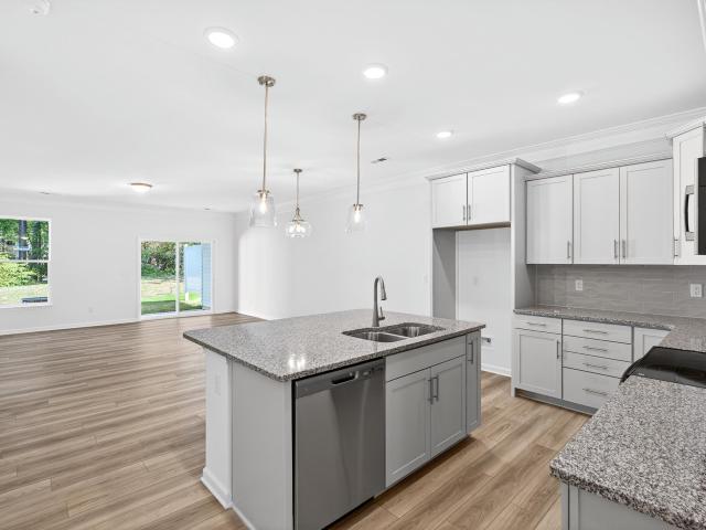 Townhouse for sale in Cedar Lake Plaza, Simpsonville