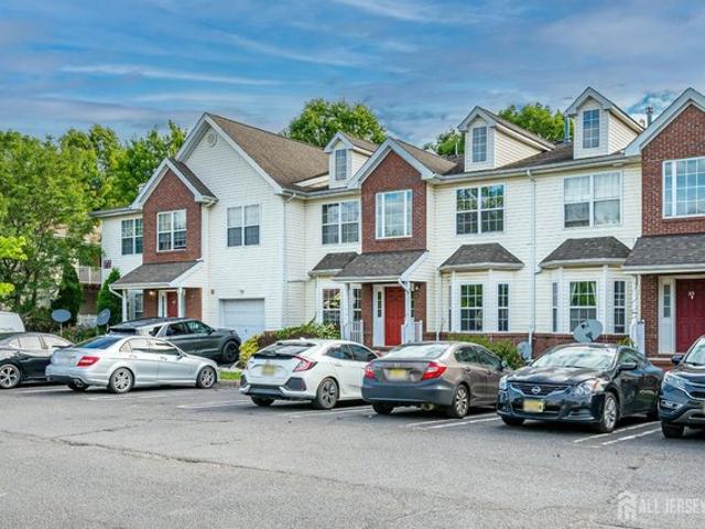 Townhouse for sale in Piscataway, New Jersey