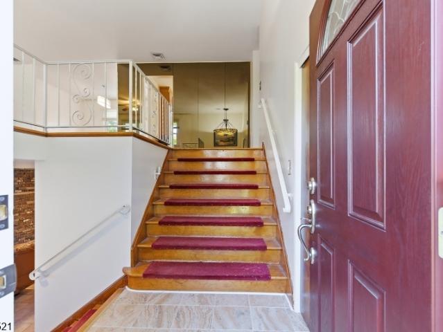 House for sale in Clark, New Jersey