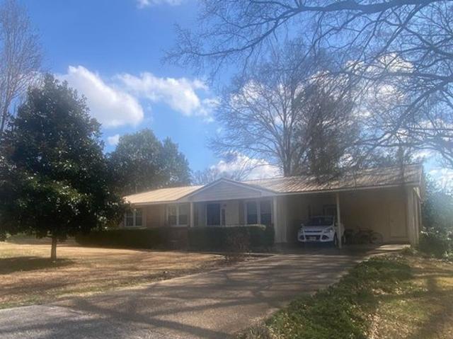 House for sale in Thorsby, Alabama