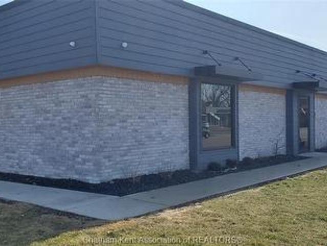 Commercial for rent in Chatham–kent, Ontario