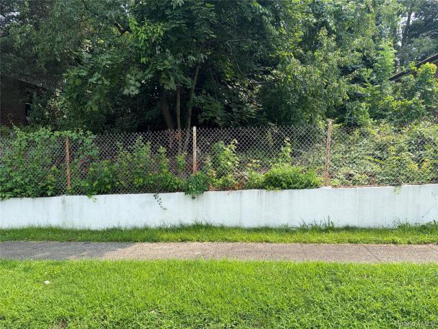 House for sale in Glenwood, New York