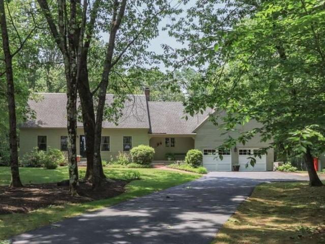 House for sale in Bow