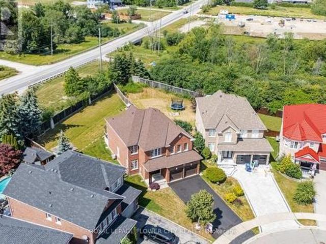 House for sale in Brampton, Golden Horseshoe