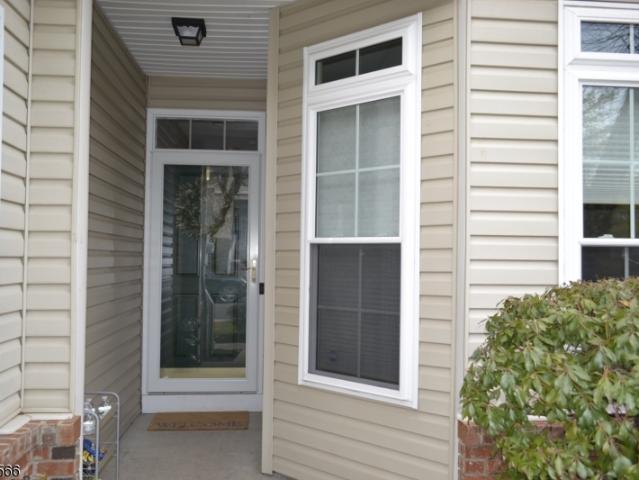Townhouse for sale in Bridgewater, New Jersey