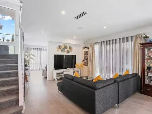 House for sale in Oratia, Oroua County